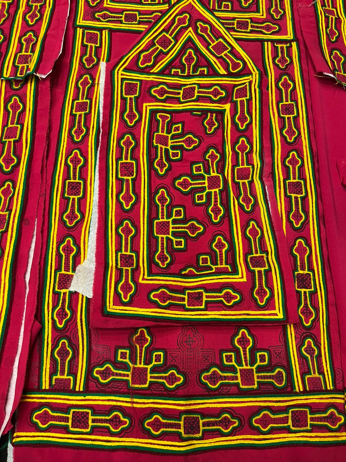 Zai Shirkhu Paliwar Doch – Premium Makhan Fabric Heavy Balochi Embroidery