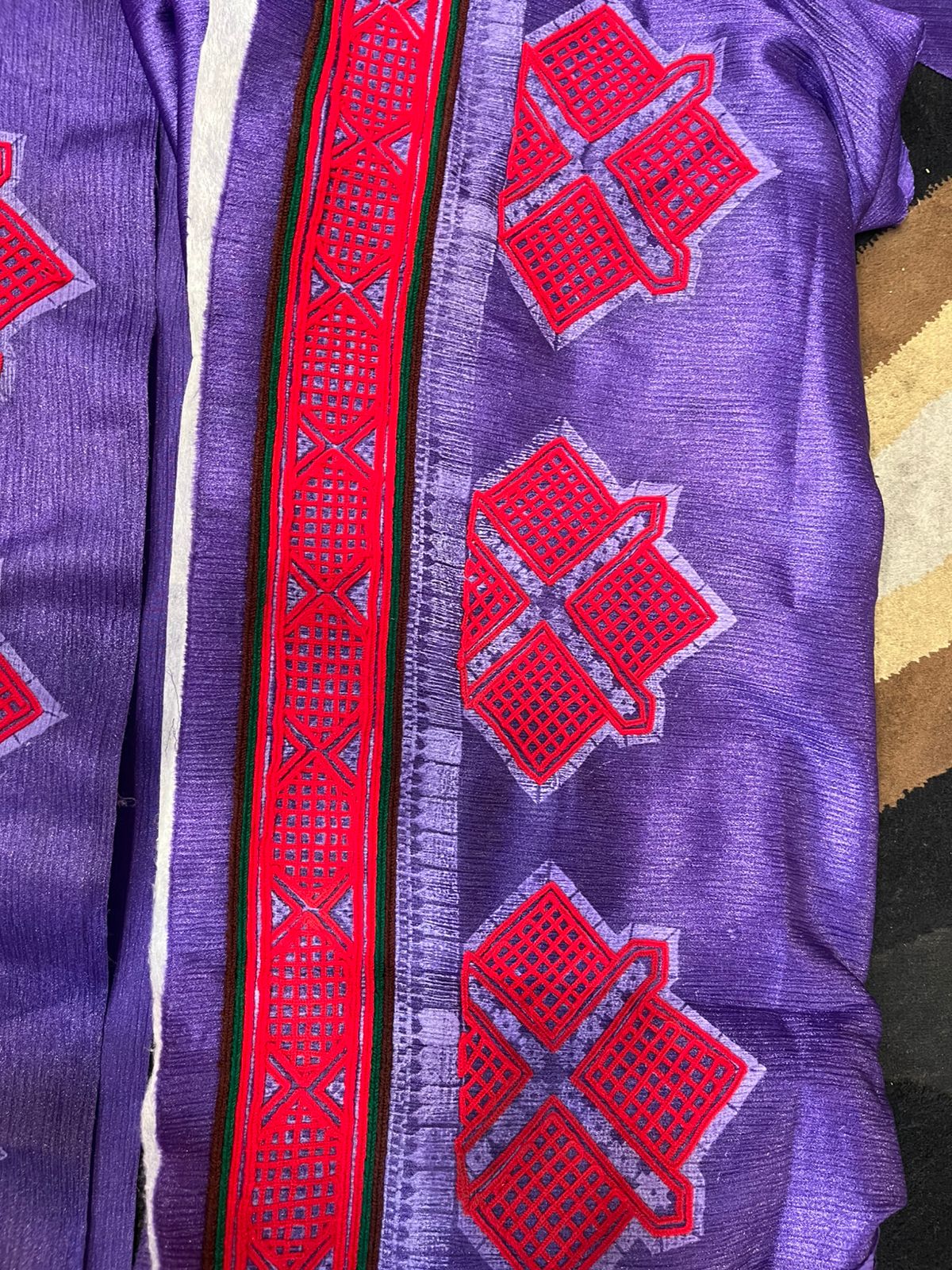 Zai Doch – Makhan Fabric | Premium Embroidery