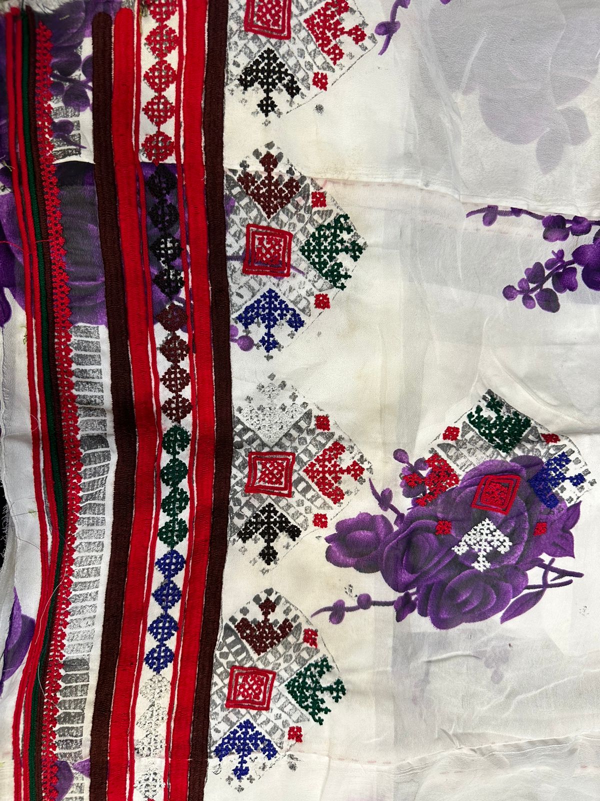 Zaishirkhu Paliwar Doch – Jarjot Fabric Machine Embroidery