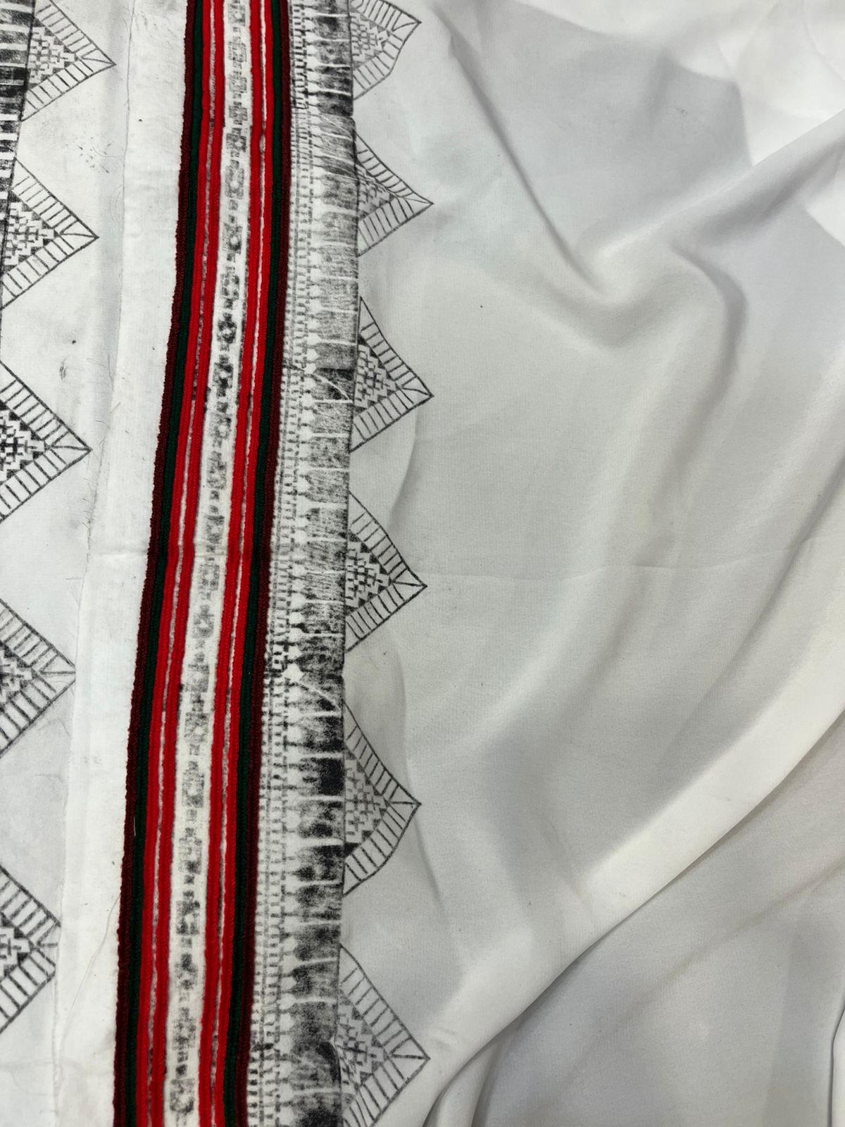 Makhan Fabric | Premium Machine Embroidery Zai Shirkhu